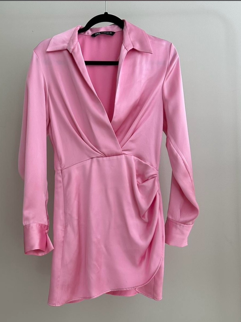 Pink Satin dress - Picture 3 of 4